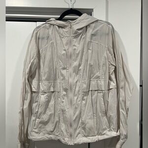 Lululemon windbreaker